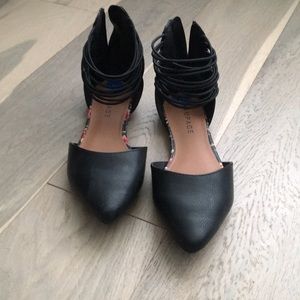 New black flats, size 7.5